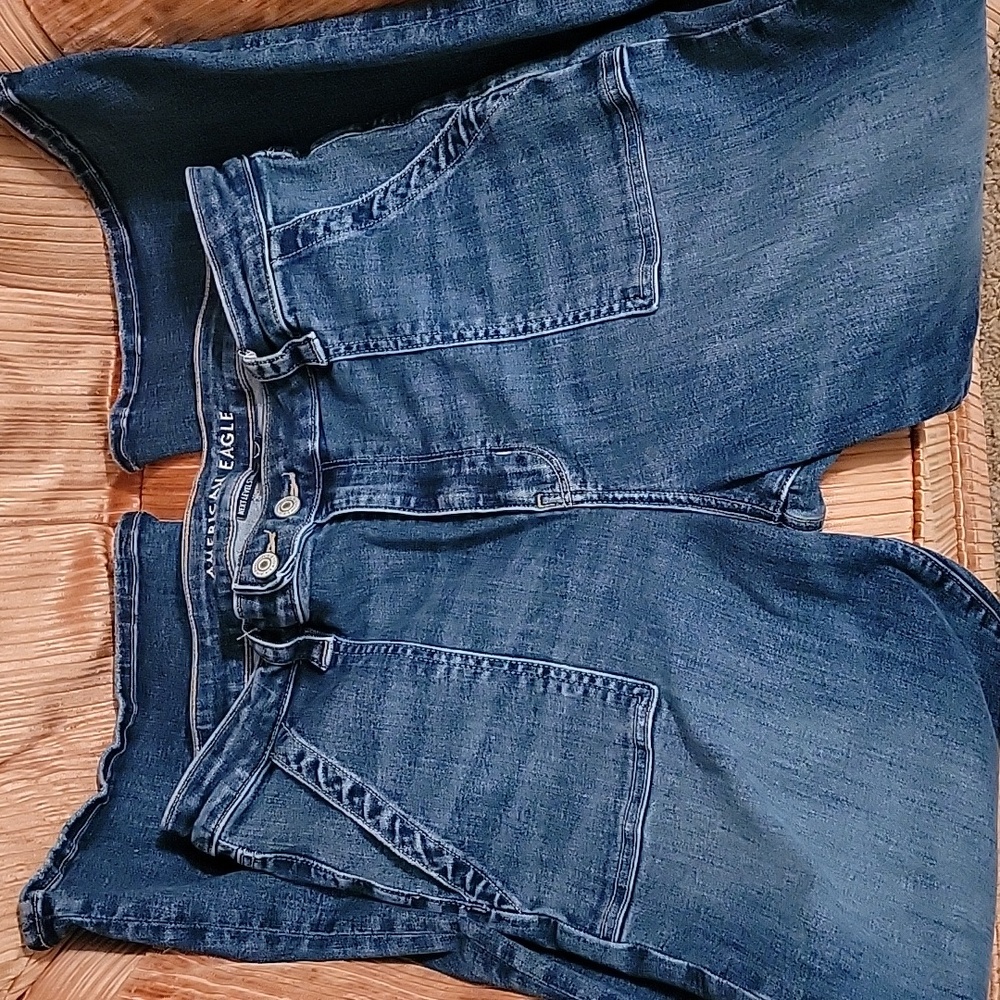 American Eagle women's size 16 short jeans